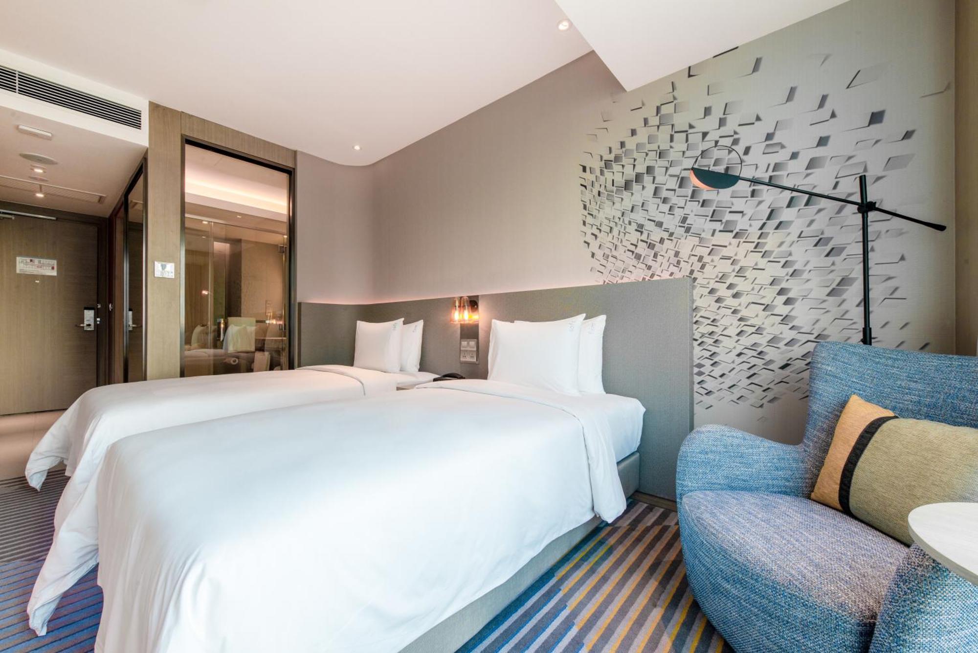 Centre By Ihg Hotel