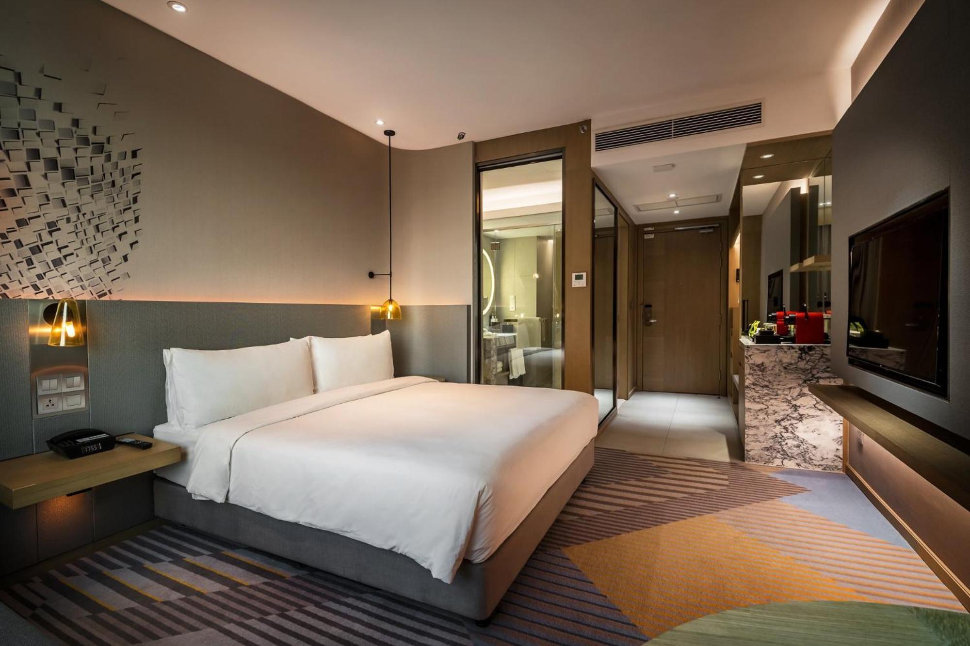 Centre By Ihg Hotel